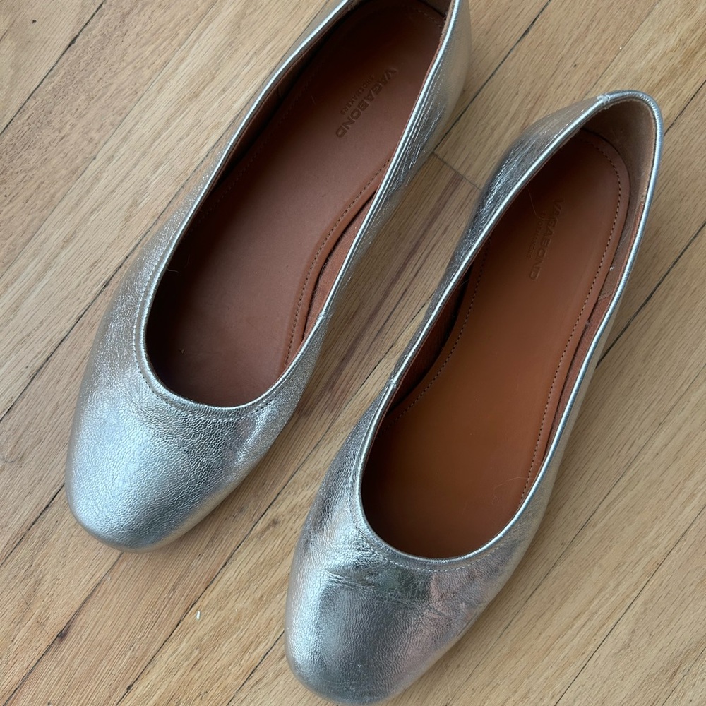 Vagabond leather ballet flats